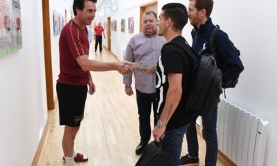 Unai Emery with Lucas Torreira