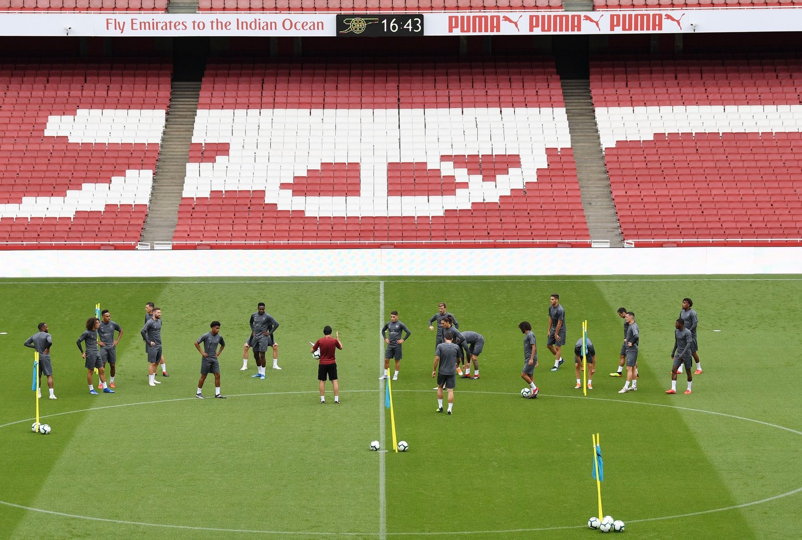 Arsenal players in training